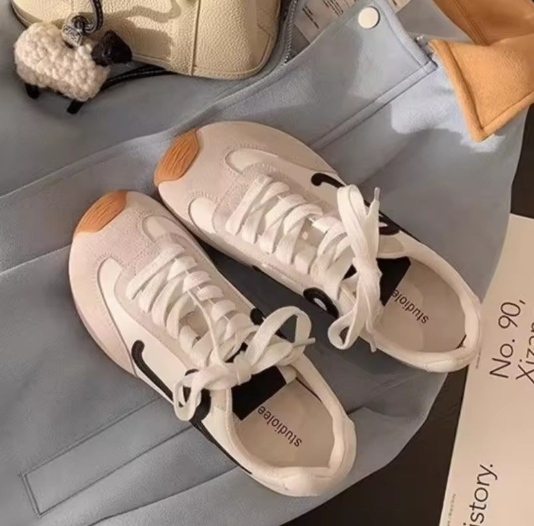 LACE UP! La scarpa che crea la moda.